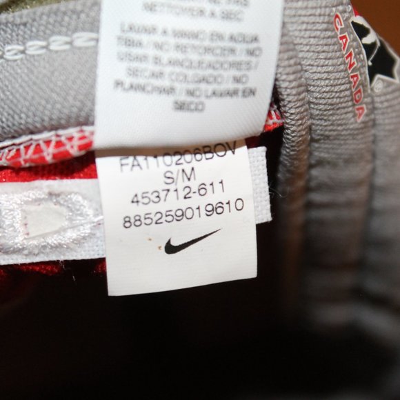 Vintage 90s Nike Team Canada Shirt + Hat - Picture 15 of 15